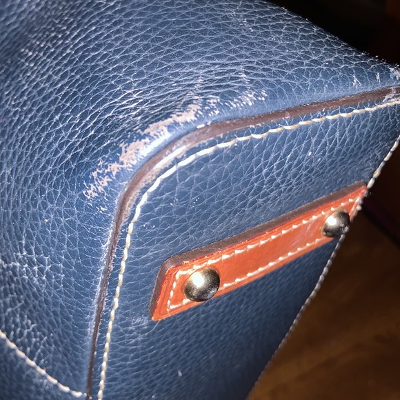 Dooney & Bourke Market Tote in Navy - Picture 5 of 10